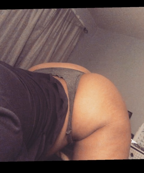 Download omgelle OnlyFans videos and photos free 

 picture 2