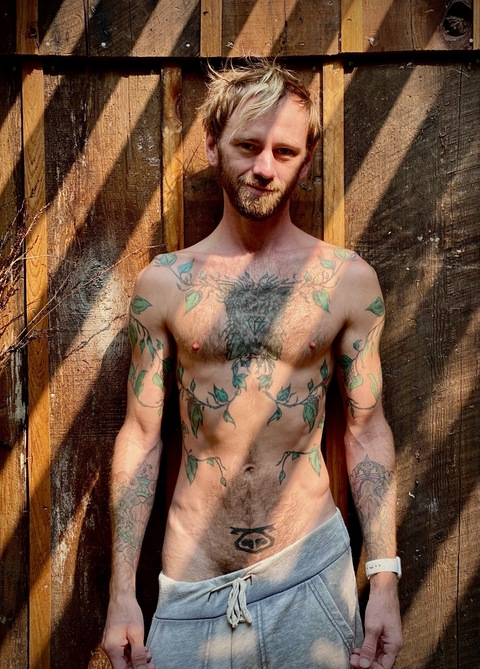 oneluckyace OnlyFans Leaked (24 Photos and 39 Videos) 

 picture 2