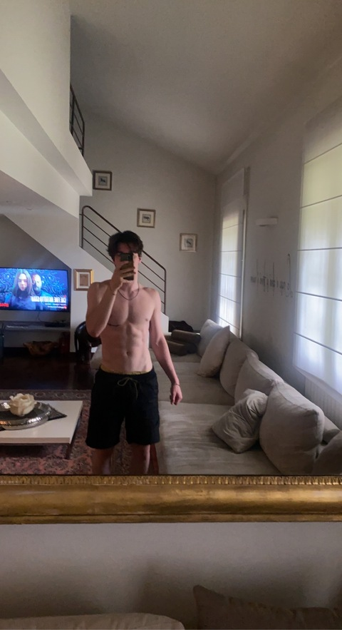 View onlyymarco2004 OnlyFans videos and photos for free 

 picture 2
