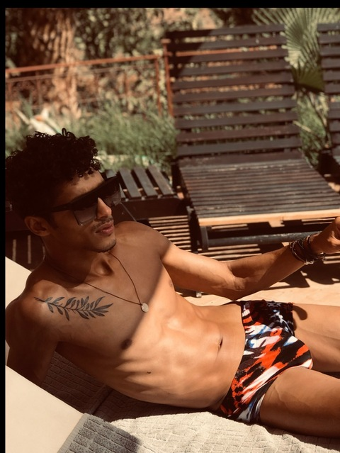View ossradxxl (Arad Oss) OnlyFans 29 Photos and 28 Videos for free 

 picture 2
