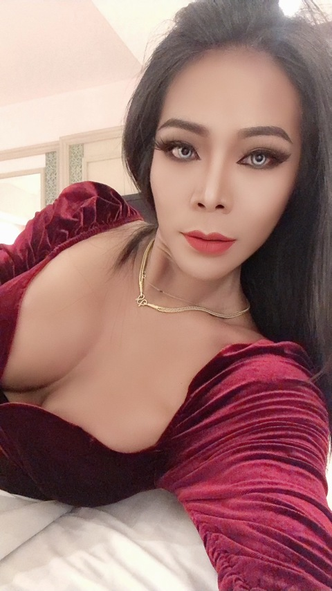 paengtopladyboy OnlyFans Leak 

 picture 2