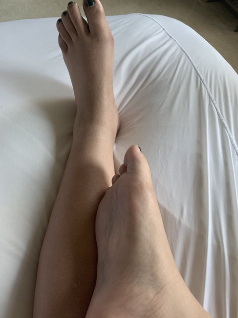 View palomathepara (Paloma 💋) OnlyFans 147 Photos and 85 Videos leaks 

 picture 2
