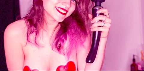pannabliss (Pannabliss) OnlyFans Leaks 

 picture 2
