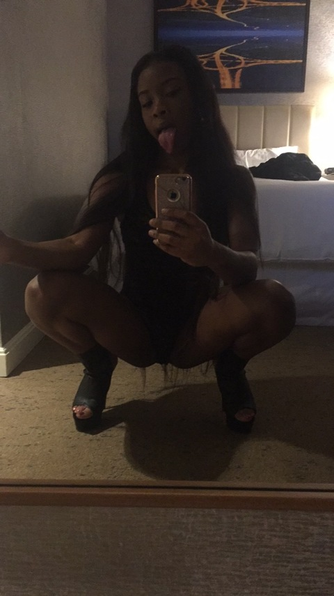 paradisecandy (MonaLisa) OnlyFans content 

 picture 2