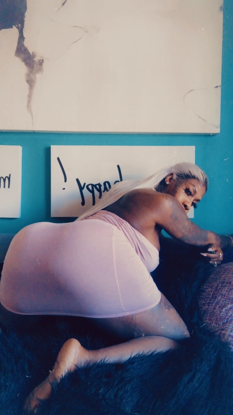 View paris3x (FREAKY PARIS) OnlyFans 7 Photos and 27 Videos gallery 

 picture 2