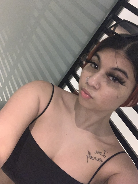View partyygetsmewetterrrr OnlyFans content for free 

 picture 2