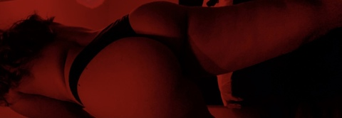 pauliinah OnlyFans Leak (8 Photos and 2 Videos) 

 picture 2