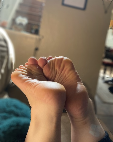 View Angelica (peachycosm0) OnlyFans 132 Photos and 19 Videos for free 

 picture 2