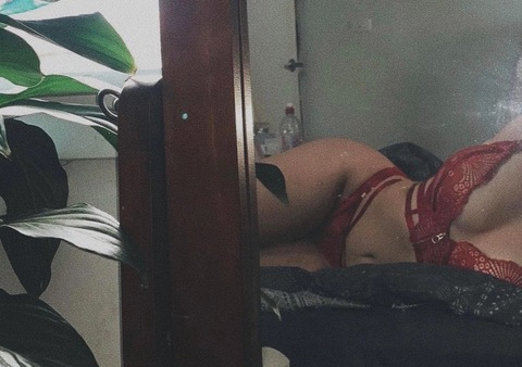 View pearlkingg OnlyFans content for free 

 picture 2