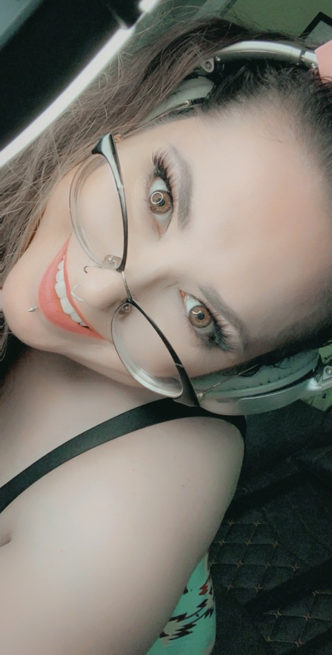 View penelope34j OnlyFans content for free 

 picture 2