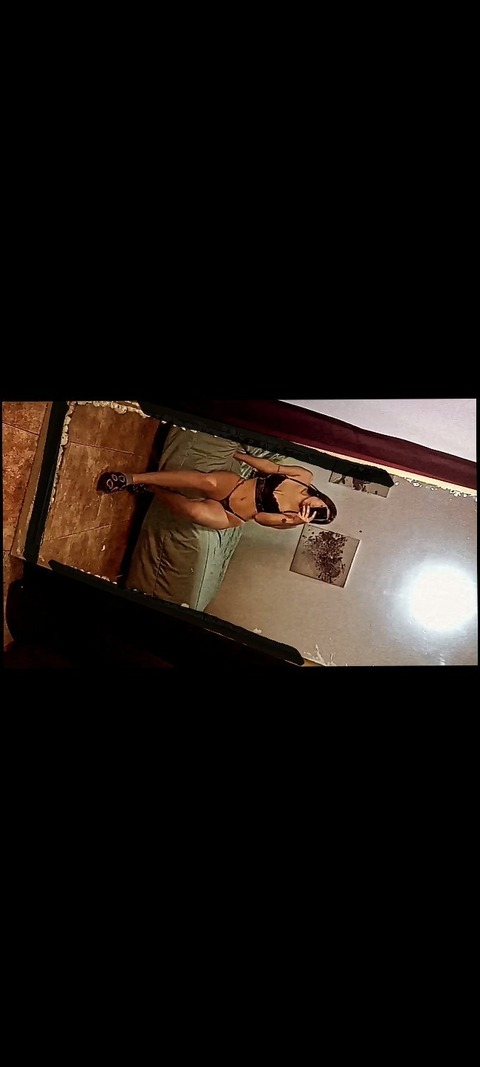 View penelopeyxx (Penelope nowicki) OnlyFans 311 Photos and 4 Videos for free 

 picture 2