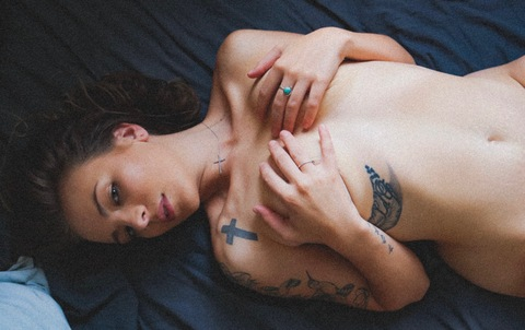 Onlyfans leaked periislo 

 picture 2