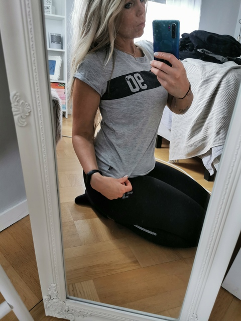 Download pernillasweden OnlyFans content free 

 picture 2