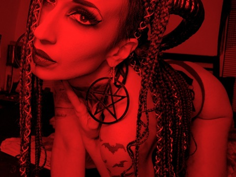 persephoneblack1313 OnlyFans Leak (1270 Photos and 62 Videos) 

 picture 2