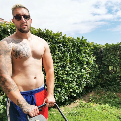 View petebodyandfit OnlyFans content for free 

 picture 2