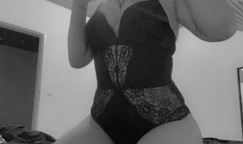Free access to petitefleurdelune Leak OnlyFans 

 picture 2