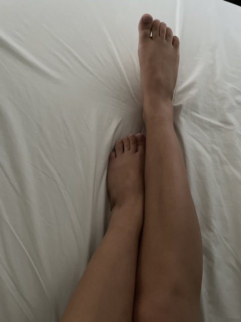 petitegiirl (Petite girl💋) free OnlyFans content 

 picture 2