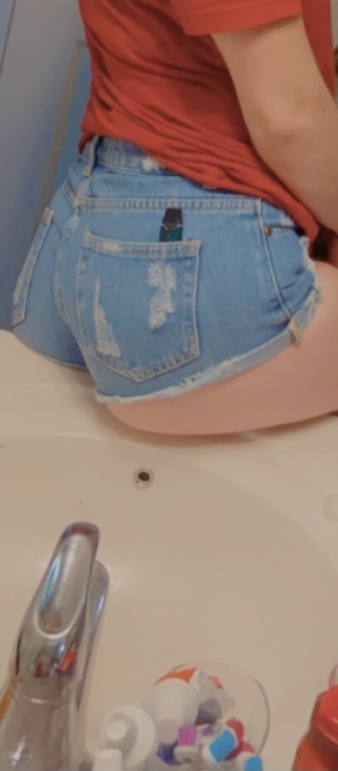 @petitekate99 leak Onlyfans content free 

 picture 2