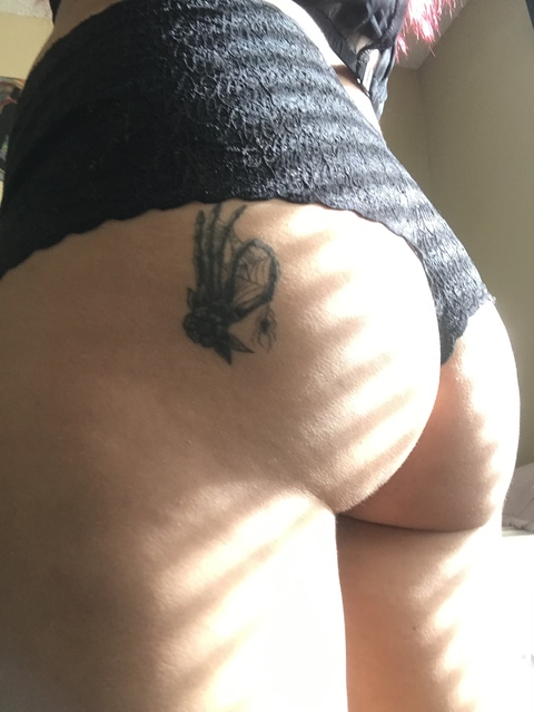 phatbish (Delia) free OnlyFans Leaks 

 picture 2