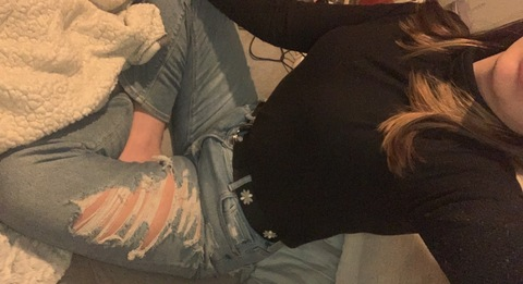 piercedtitties_scarlett (Scarlett June) OnlyFans Leaked Videos and Pictures 

 picture 2