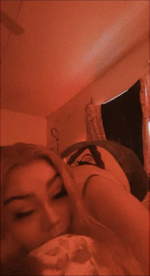 View Princess❤️ (pillow_princess1) OnlyFans 11 Photos and 3 Videos gallery 

 picture 2