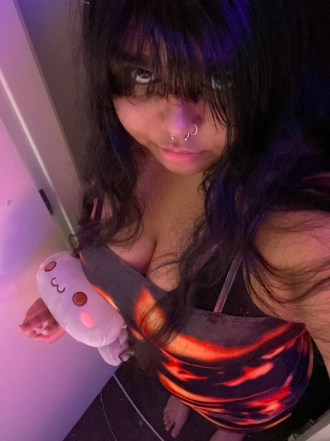 pinkphanny (Pink 💜) OnlyFans Leaked Pictures and Videos 

 picture 2