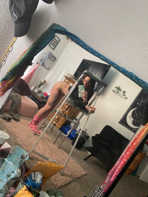 View pinkyp_666 OnlyFans content for free 

 picture 2