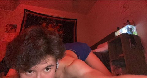 piscesstwink OnlyFans Leak (9 Photos and 0 Videos) 

 picture 2