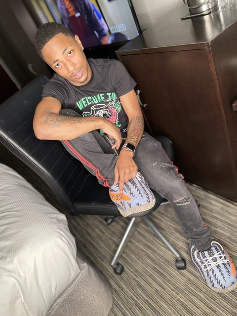 View playboydae (Sleazy Dae) OnlyFans 0 Photos and 1 Videos for free 

 picture 2