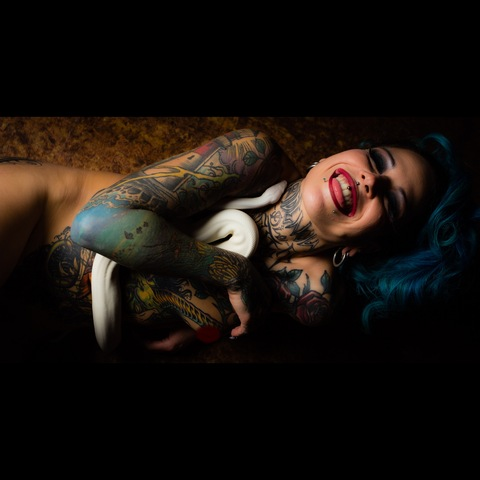 poisonblue (Miss PoisonBlue) OnlyFans Leaked Pictures and Videos 

 picture 2
