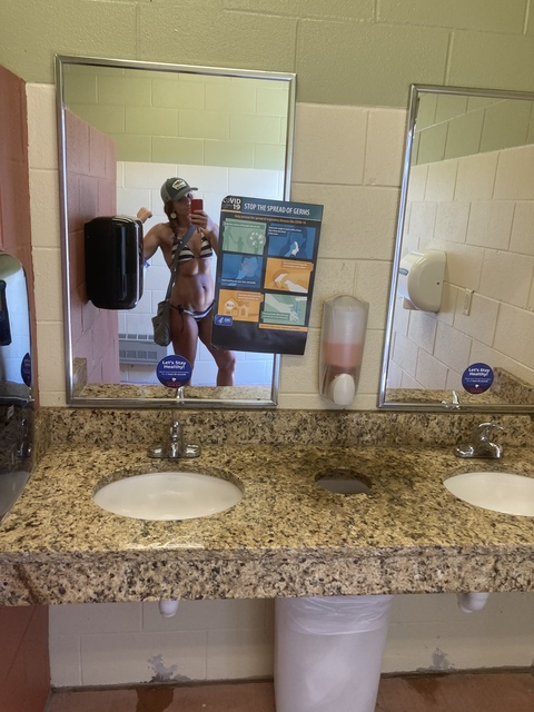 Download poisonivy111 OnlyFans videos and photos for free 

 picture 2