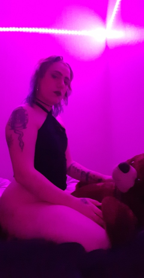 pomfants OnlyFans Leaked 

 picture 2