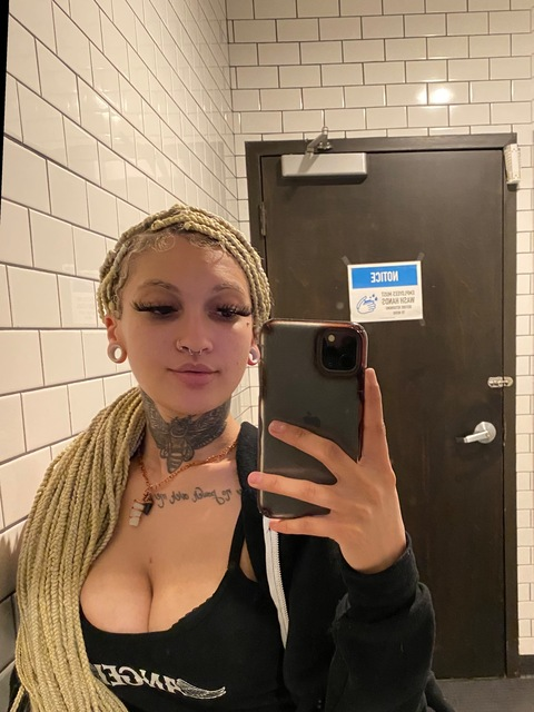Onlyfans free content poompoomnicus27 

 picture 2