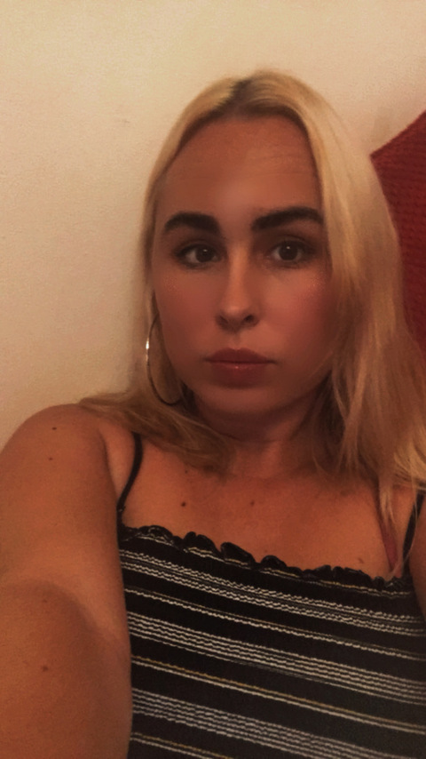 @poppysjuicypeach leak Onlyfans gallery free 

 picture 2