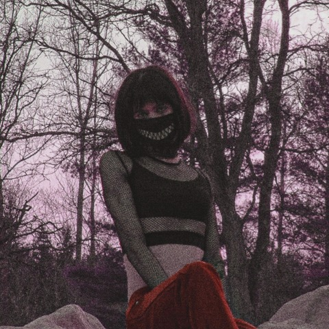 porcelaine.poltergeist (Laine) OnlyFans content 

 picture 2