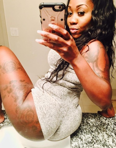 Get Free access to @prettybanksz Leaked OnlyFans 

 picture 2