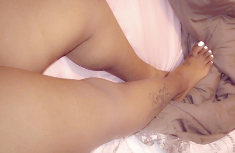@prettygal28 leak Onlyfans gallery for free 

 picture 2