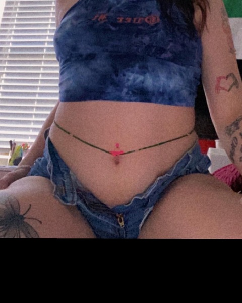 View prettygirla15 OnlyFans content for free 

 picture 2