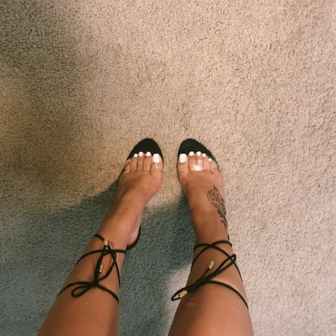 prettylilacxo OnlyFans Leaked Photos and Videos 

 picture 2