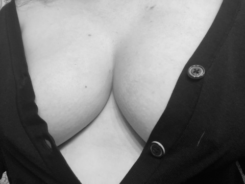 prettytitties202 (Prettytitties2022) free OnlyFans content 

 picture 2