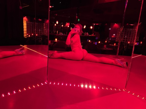 View princess_bubblebuttt (Lacey.710) OnlyFans 63 Photos and 13 Videos for free 

 picture 2