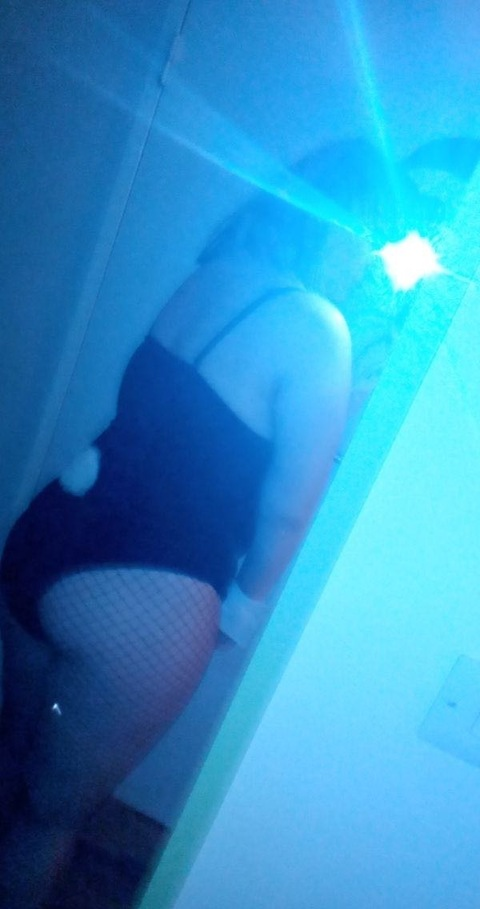 View princessdaisyuk OnlyFans content for free 

 picture 2