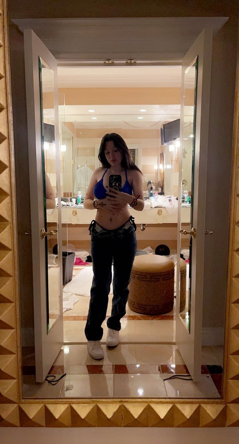 View princesskiley (Kiley💋) OnlyFans 6 Photos and 1 Videos leaks 

 picture 2
