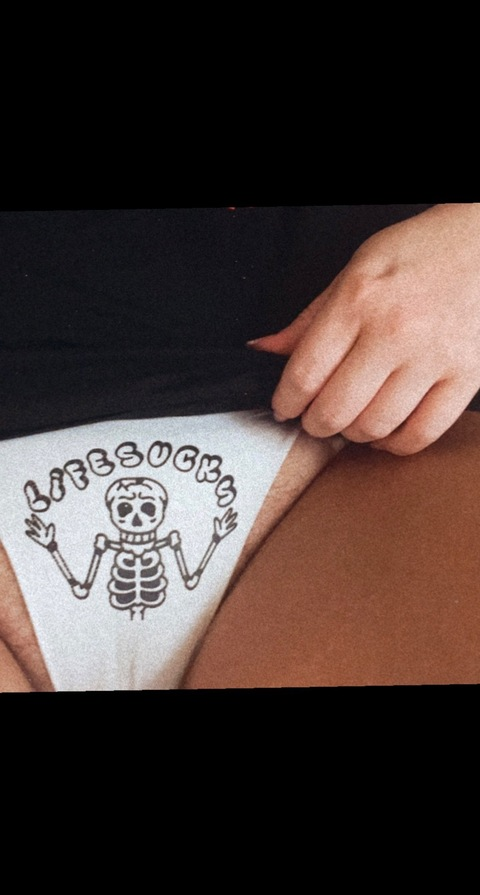 Onlyfans leak princesssghoul 

 picture 2