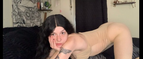 prinxessviolet (violet 💟) OnlyFans Leaked Pictures & Videos 

 picture 2