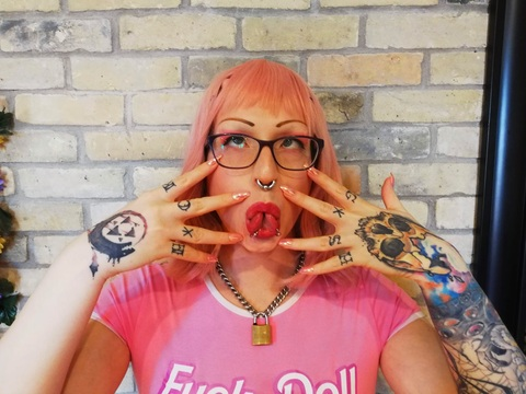 View prissyorcgf OnlyFans content for free 

 picture 2