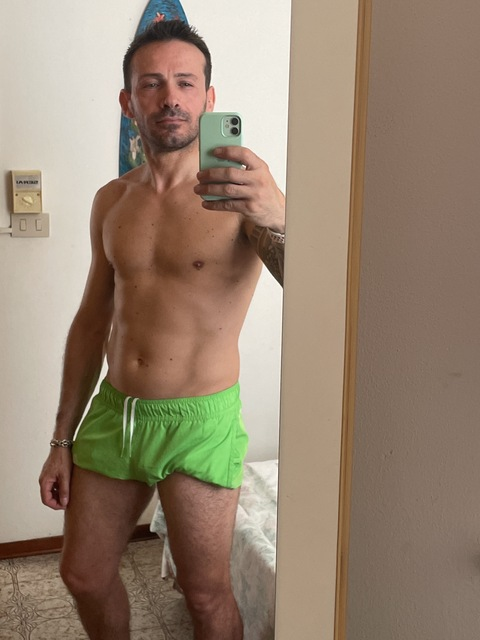 View prosubmi (Prosubmi) OnlyFans 8 Photos and 21 Videos for free 

 picture 2