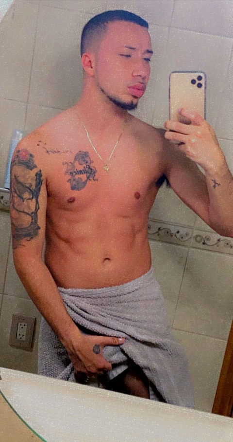 prpapichulo23 OnlyFans Leaks (24 Photos and 14 Videos) 

 picture 2