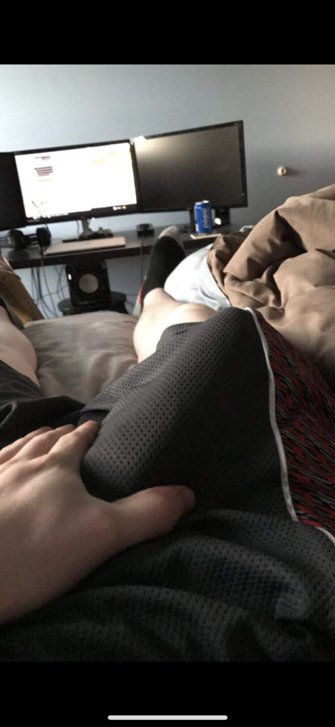View Phil (pstryker) OnlyFans 2 Photos and 2 Videos gallery 

 picture 2