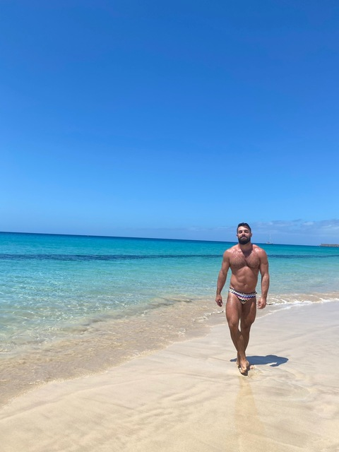 View ptravelingmast (PTraveling) OnlyFans 15 Photos and 5 Videos leaks 

 picture 2